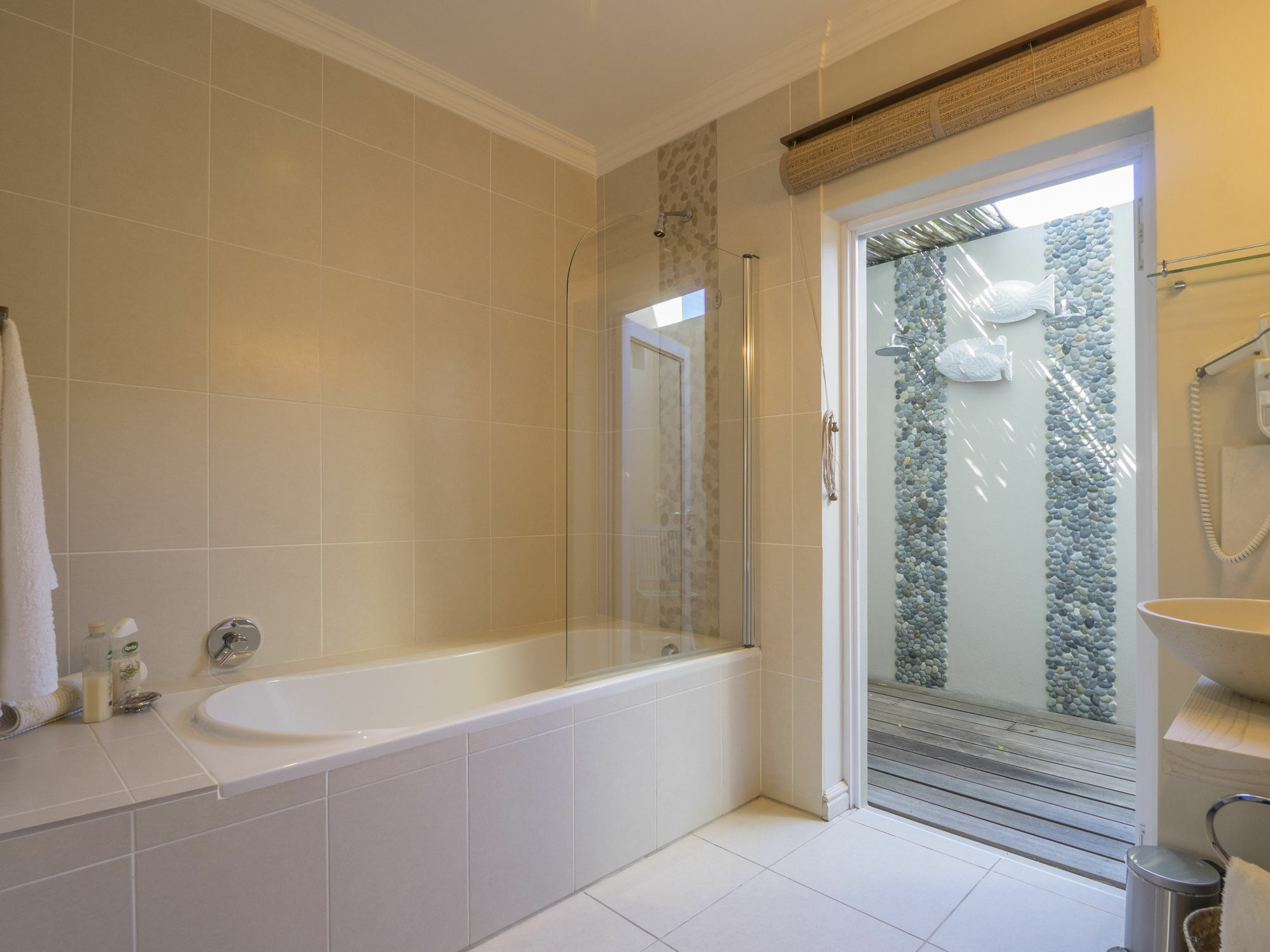Bahari Beach House Plettenberg Bay Exterior photo